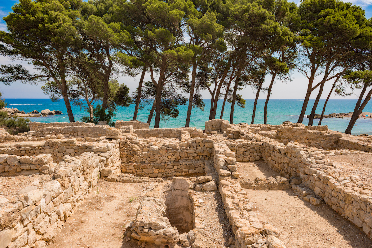 9 Reasons To Visit Empuries The Site Where Two Ancient Civilizations Meet 9-reasons-to-visit-empuries-the-site-where-two-ancient-civilizations-meet