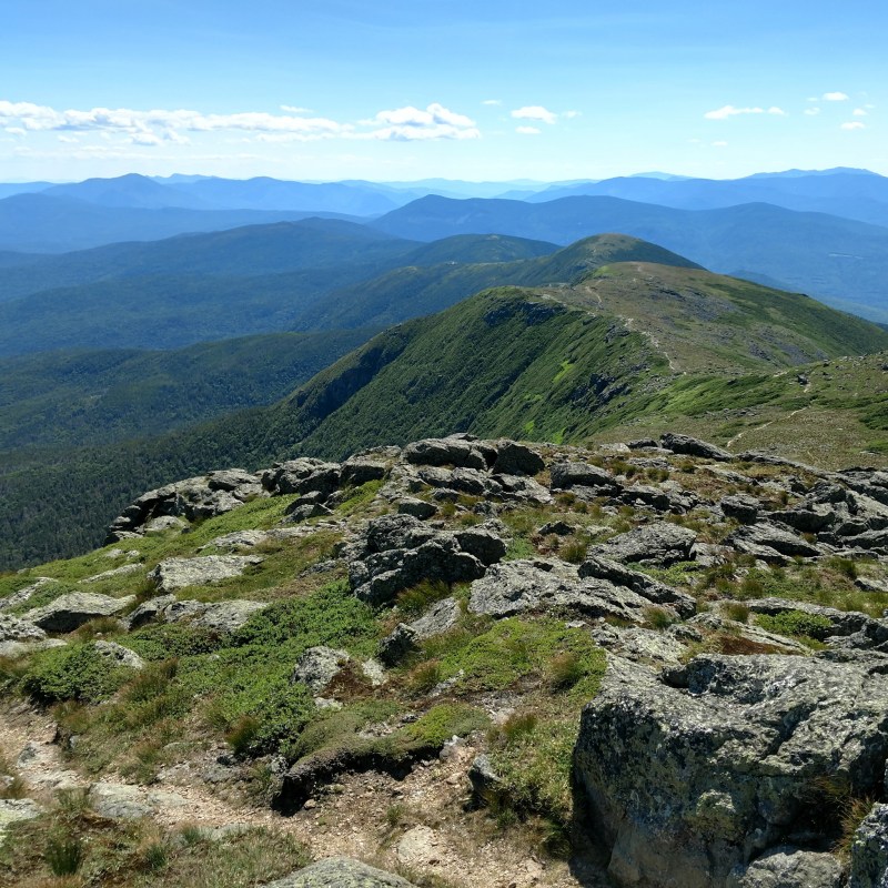 9 Best Hikes In Beautiful New Hampshire