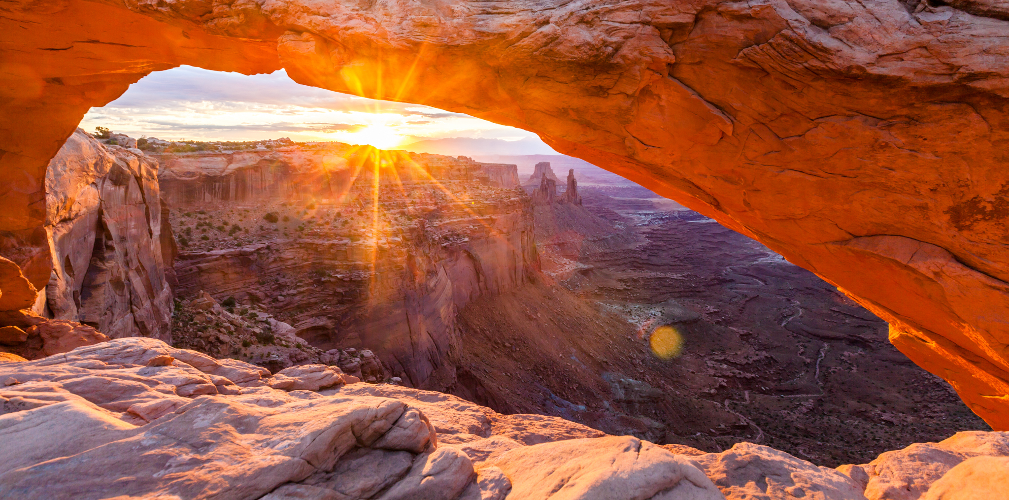 ユタ州の最も訪問された国立公園では、信じられないほどの景色を眺めることができます