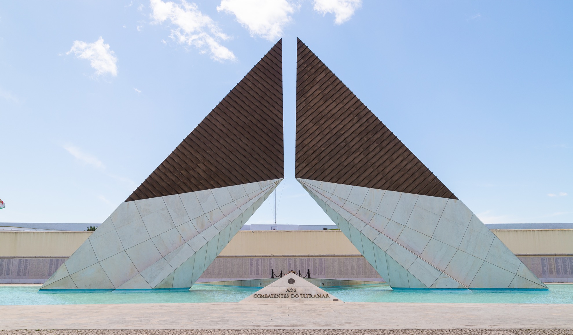 海外戦闘員に対するポルトガルの記念碑とその永遠の炎について知っておくべき7つのこと