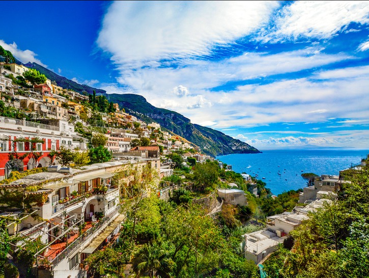 The MOST BEAUTIFUL Place In Italy: Amalfi Coast & Positano 