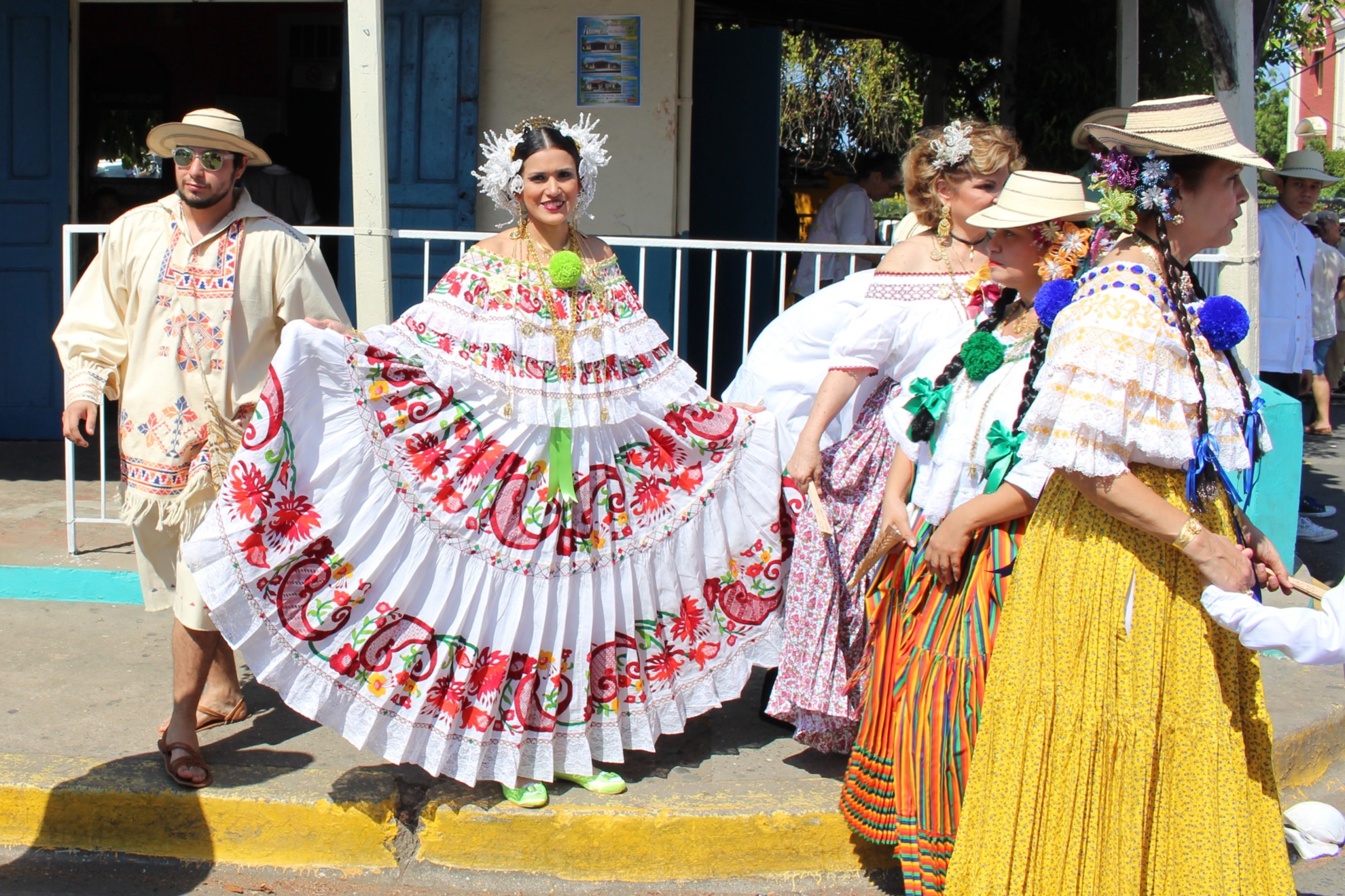 Why I Can't Wait To Go Back To The Thousand Polleras Parade In Las ...