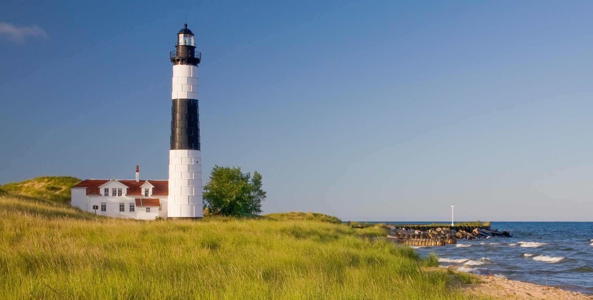 7 Beautiful Lighthouses To Visit On Michigan's West Coast