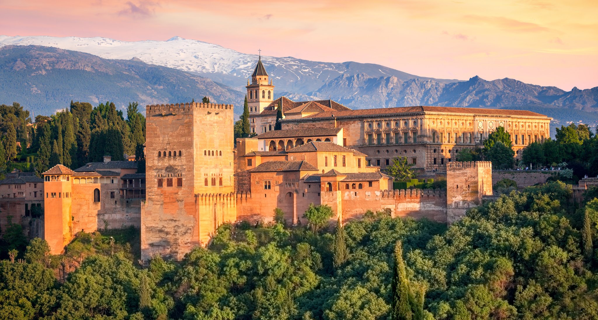 スペインの美しいグラナダで完璧な週末を過ごす方法