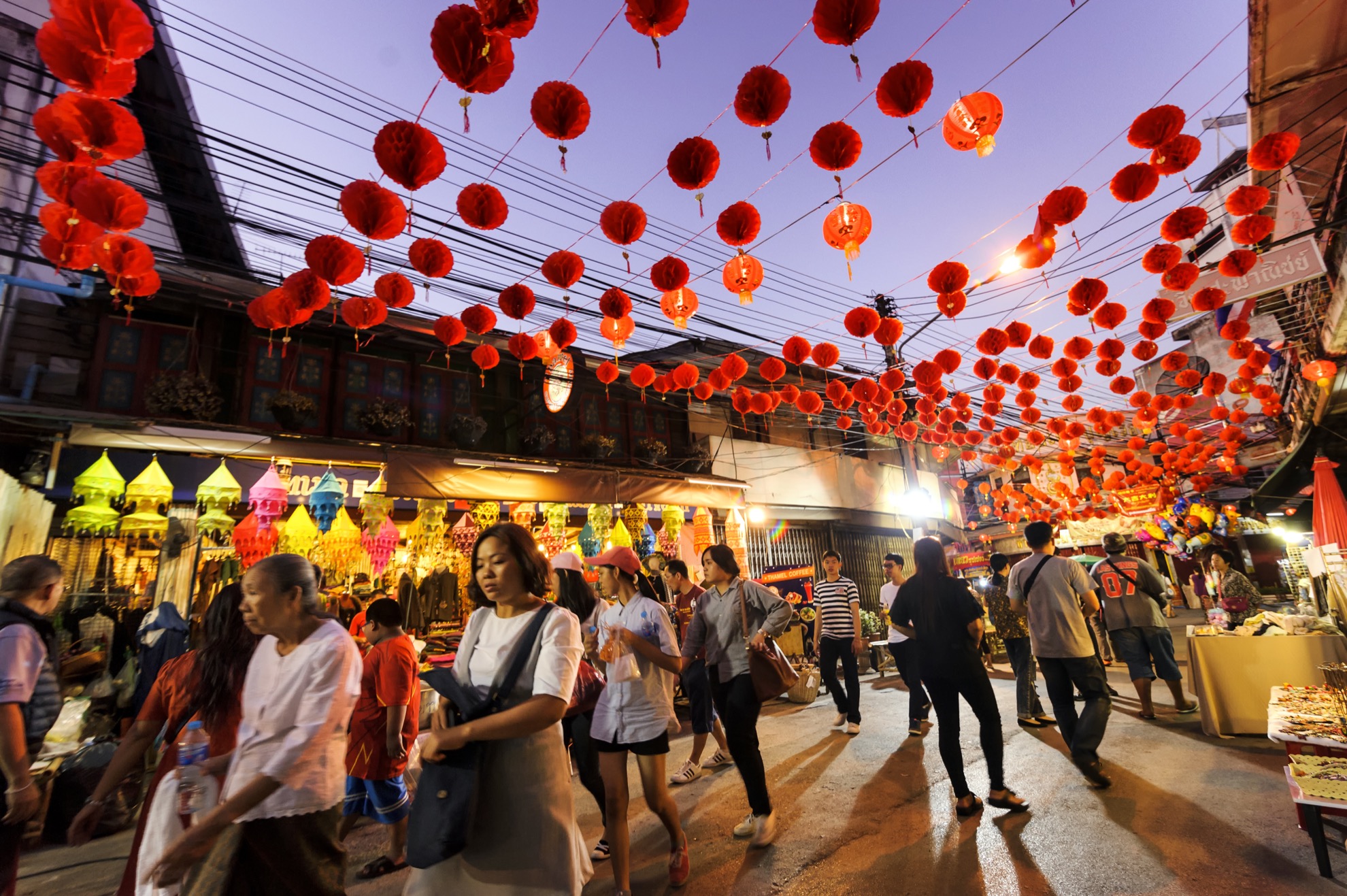 7 Quick Facts About Thailand’s Yi Peng Lantern Festival | TravelAwaits