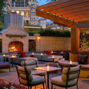 16 Incredible Dallas Restaurants Perfect For Outdoor Dining