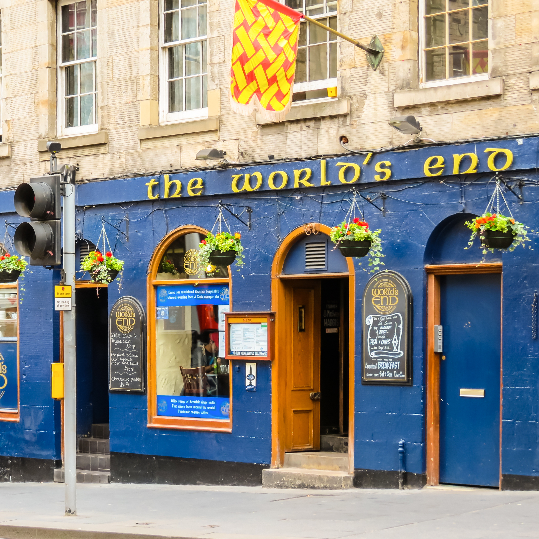 7 Best Authentic Pubs In Edinburgh