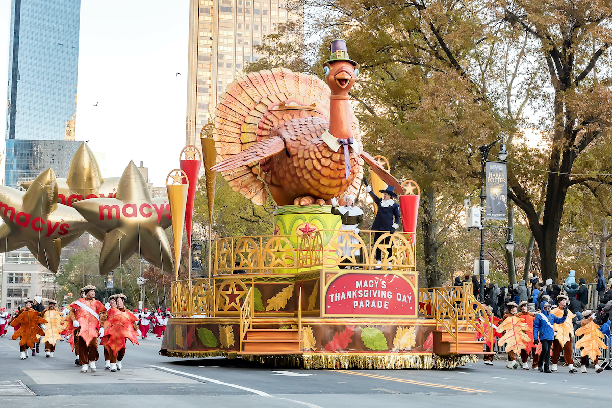Luxury Travel Company Offering Front Row Seat To Macy's Thanksgiving ...