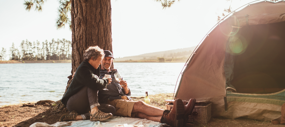 水の近くの最高のキャンプ場（そして今それらを予約する方法！）
