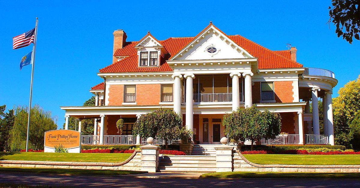 オクラホマ州の美しいバートルズビルでやるべき最善のこと