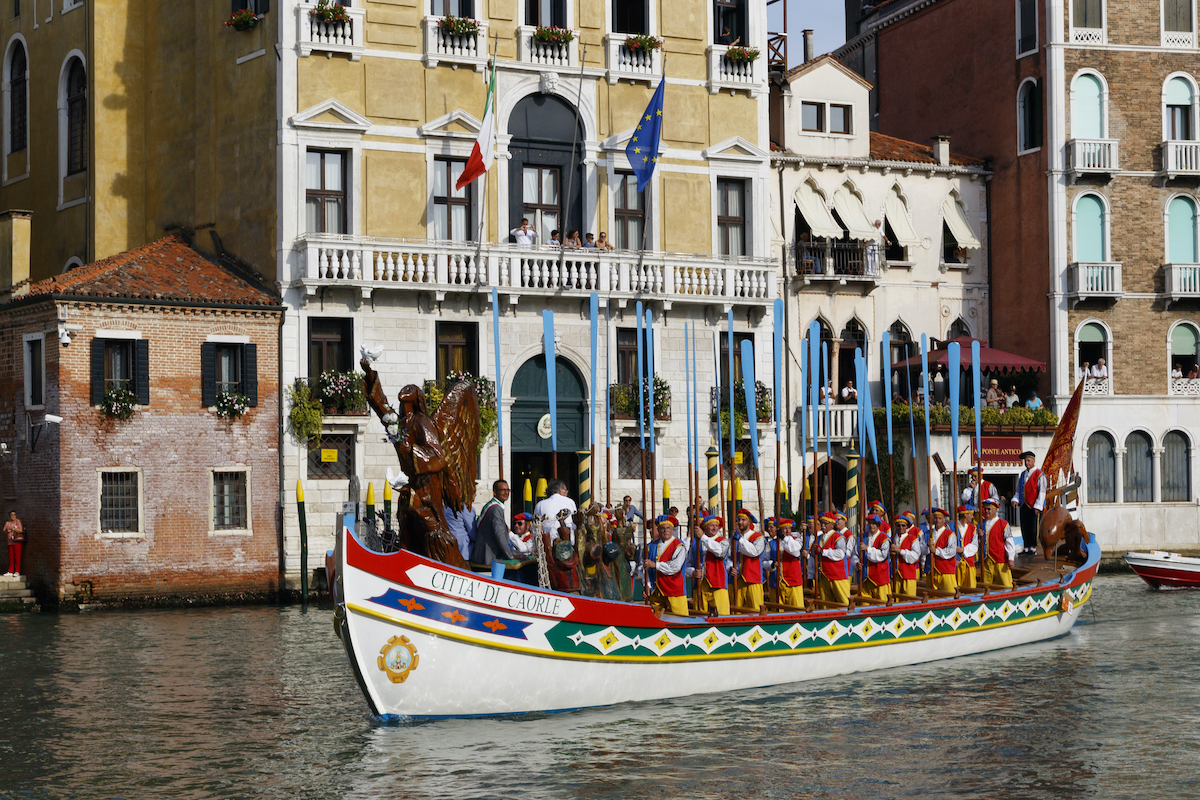 9 Fantastic European Cities To Visit In September | TravelAwaits