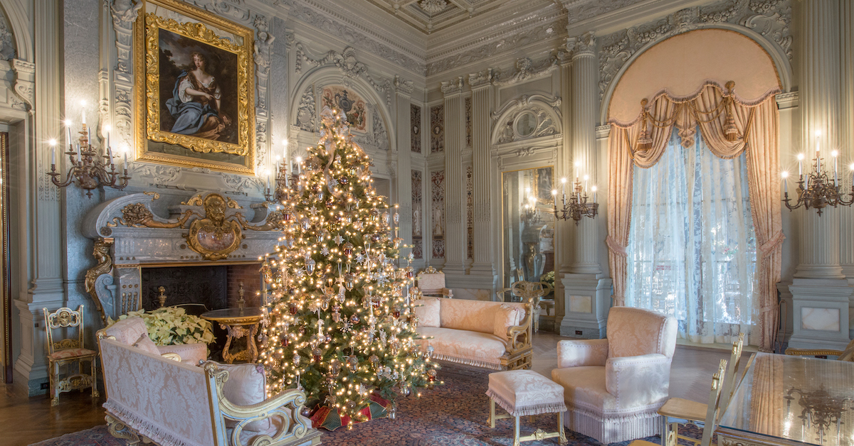 The 4 Best Newport Mansions To Visit During Christmas | TravelAwaits