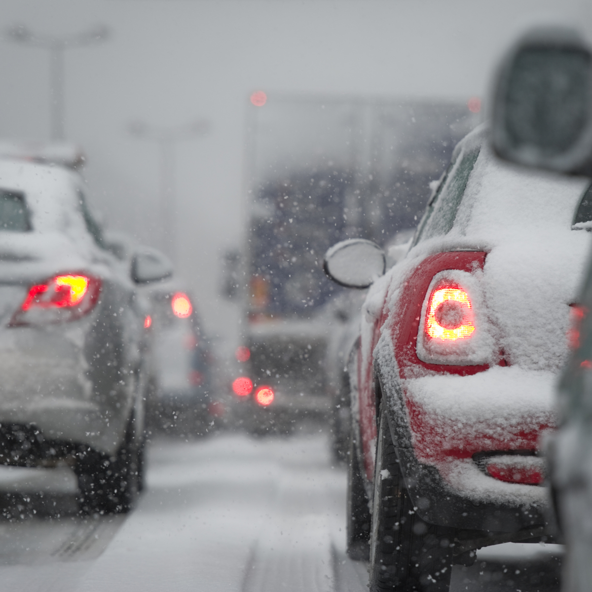 What to carry in your car during winter