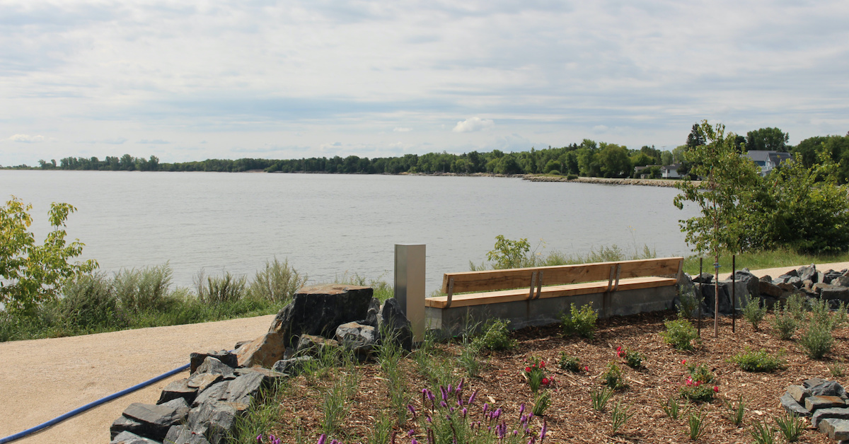 カナダ、マニトバ州のギムリの魅力的な湖frontの町を訪れる7つの理由