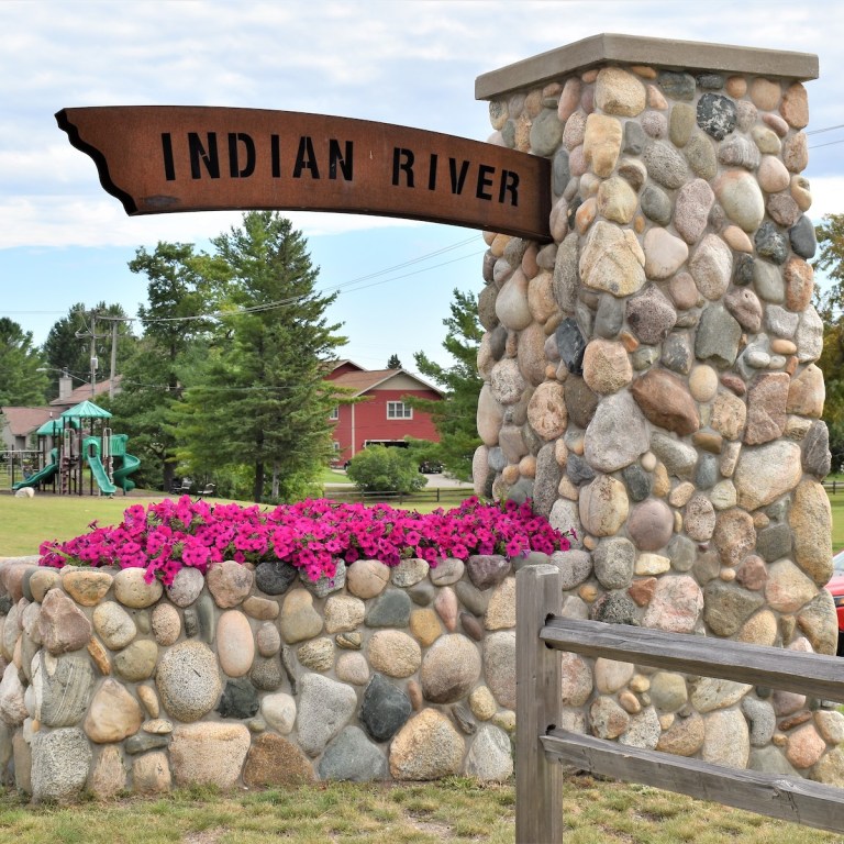 Indian River Michigan Sign ?w=768