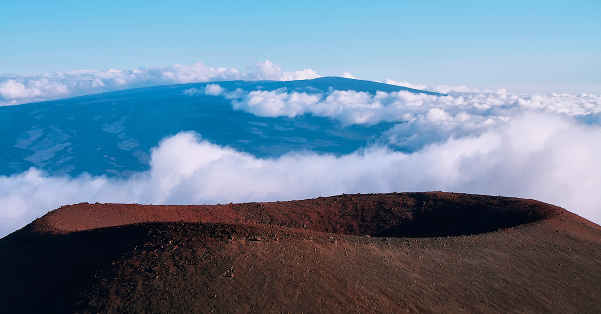 ハワイの火山は40年近くで初めて噴火します