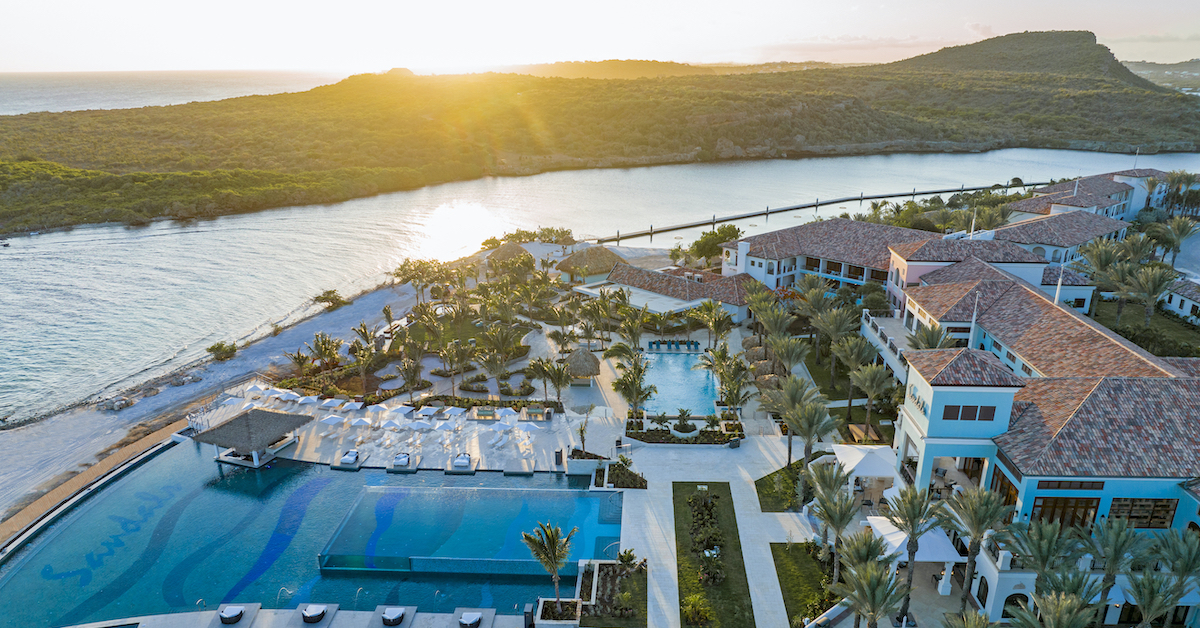 来春、新しいサンダルリゾートがカリブ海にオープンしています。