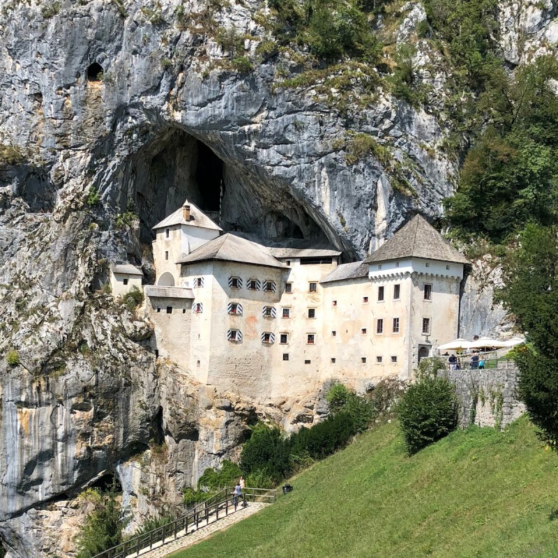 Take A Peek Inside Predjama Castle, The World's Largest Cave Castle ...