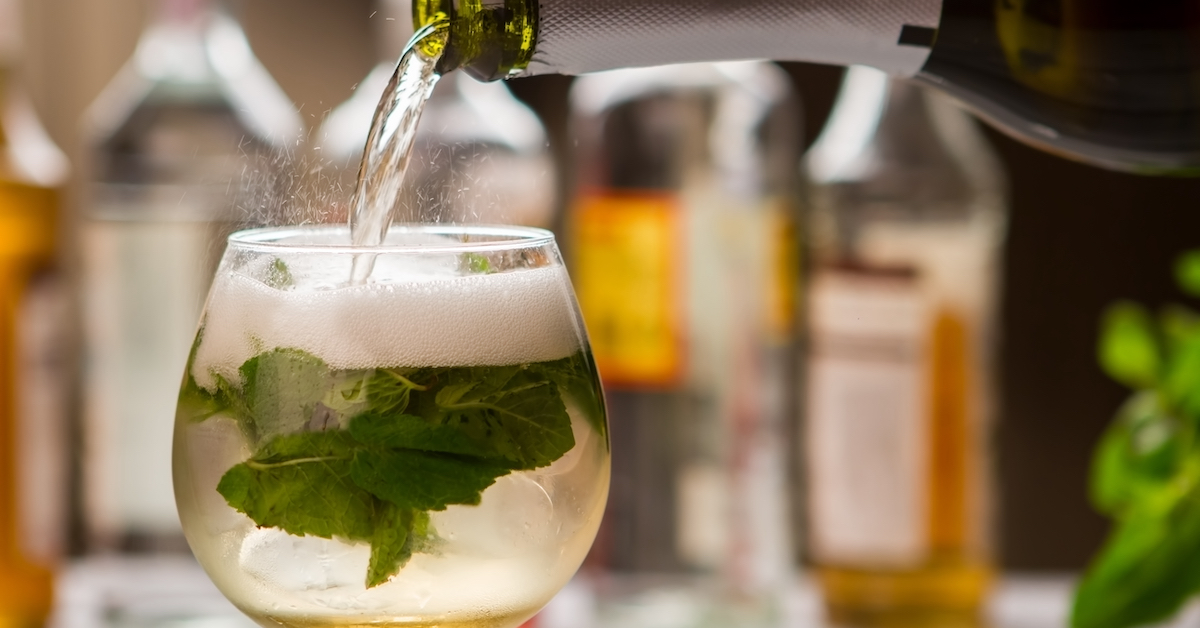 6ローマで試してみる必要がある最高のイタリアのアペリティボとそれらを見つける場所