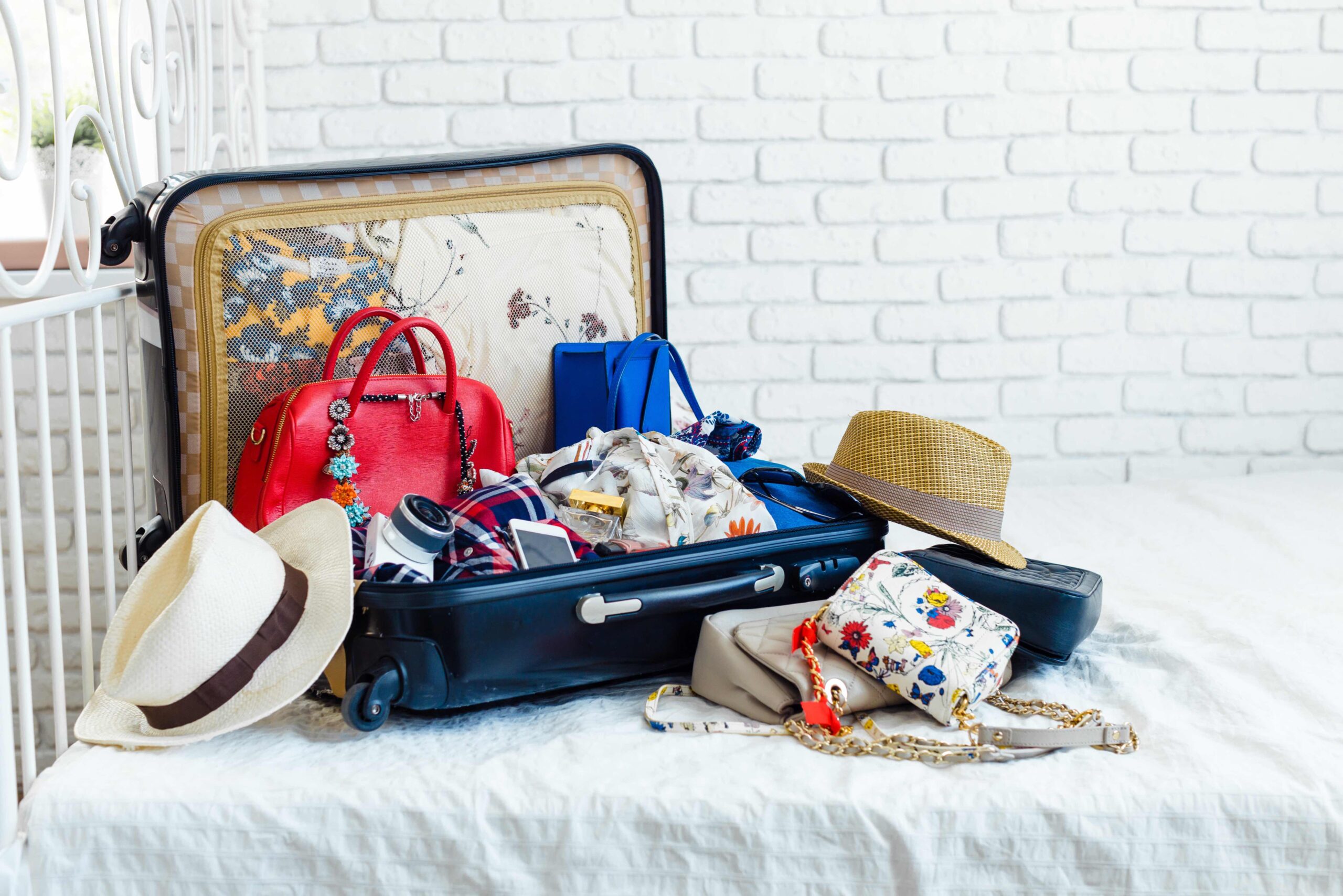 23 Useful  Travel Must Haves – Handpicked By Travel Experts