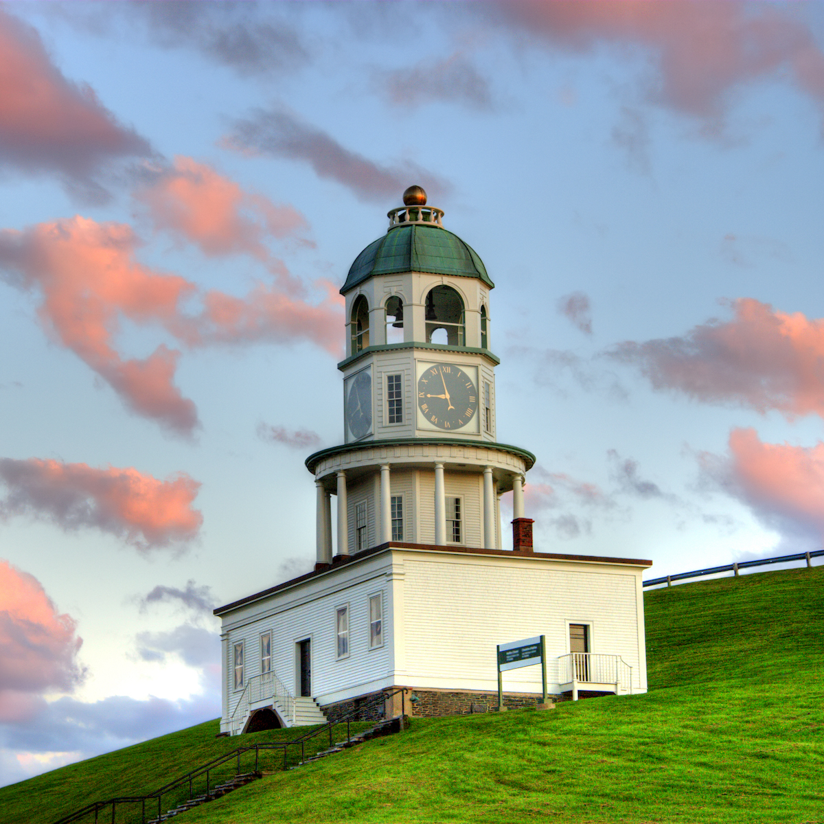 11 Amazing Experiences In Halifax, Nova Scotia According To A Local