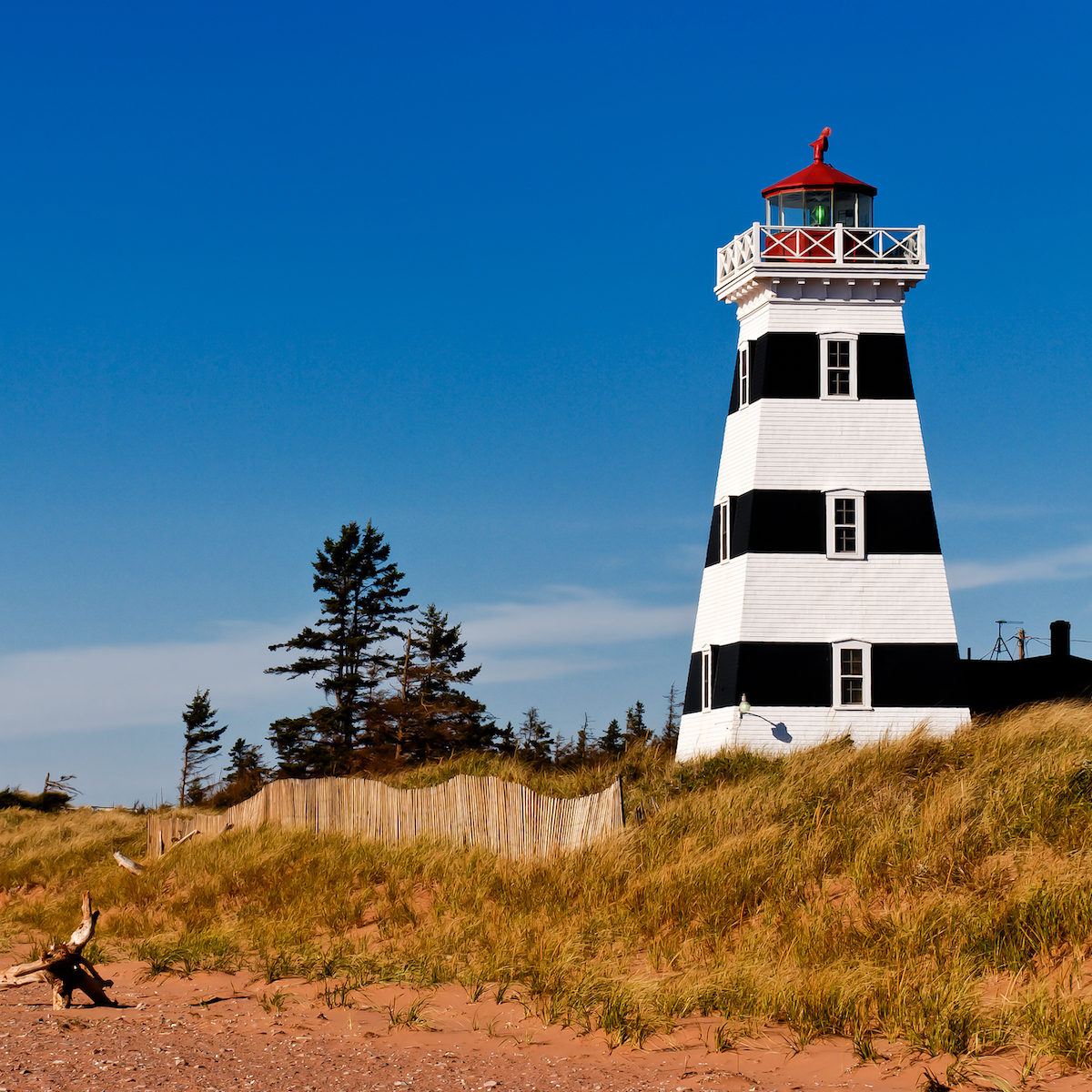 9 Lighthouses In Canada Where You Can Spend The Night | TravelAwaits