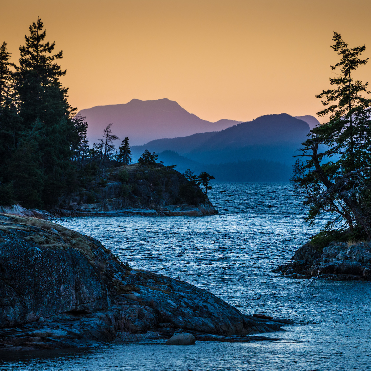 Fishing Boat Sunset Vancouver Island - Photo & Travel Idea Canada