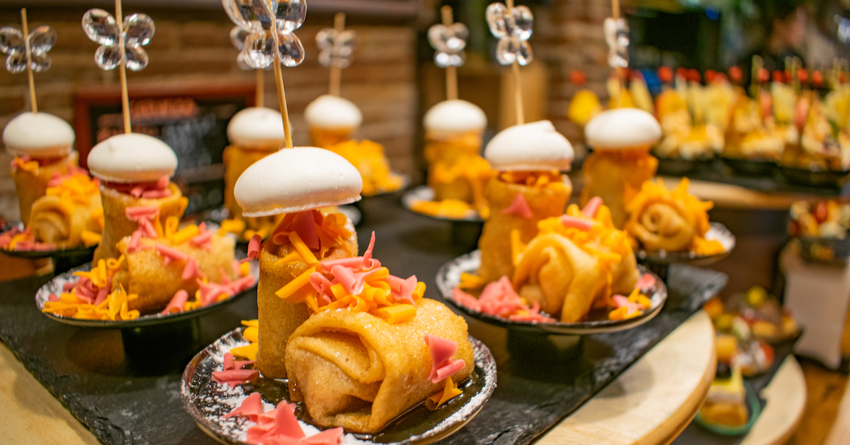 バルセロナで一流のスペイン料理を味わい、準備することを学ぶ